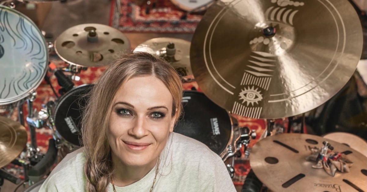 Anika Nilles behind her kit, with her Meinl Artist Design ride and its engraved artwork in shot